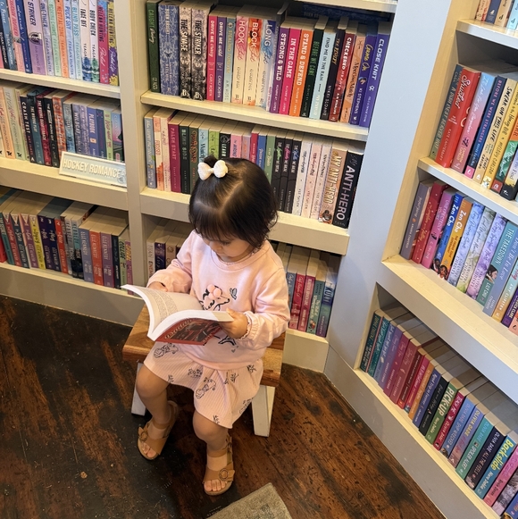 Welcome to my Closet! 💐 - Picture 14 of 15